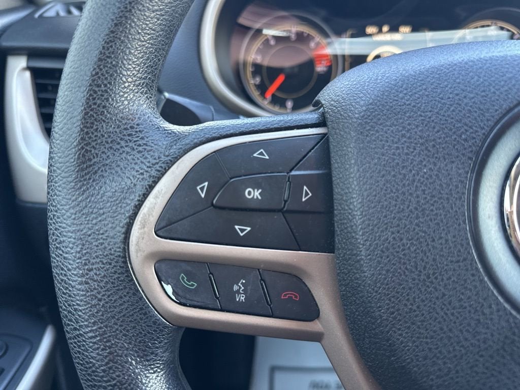 2017 Jeep Cherokee Sport