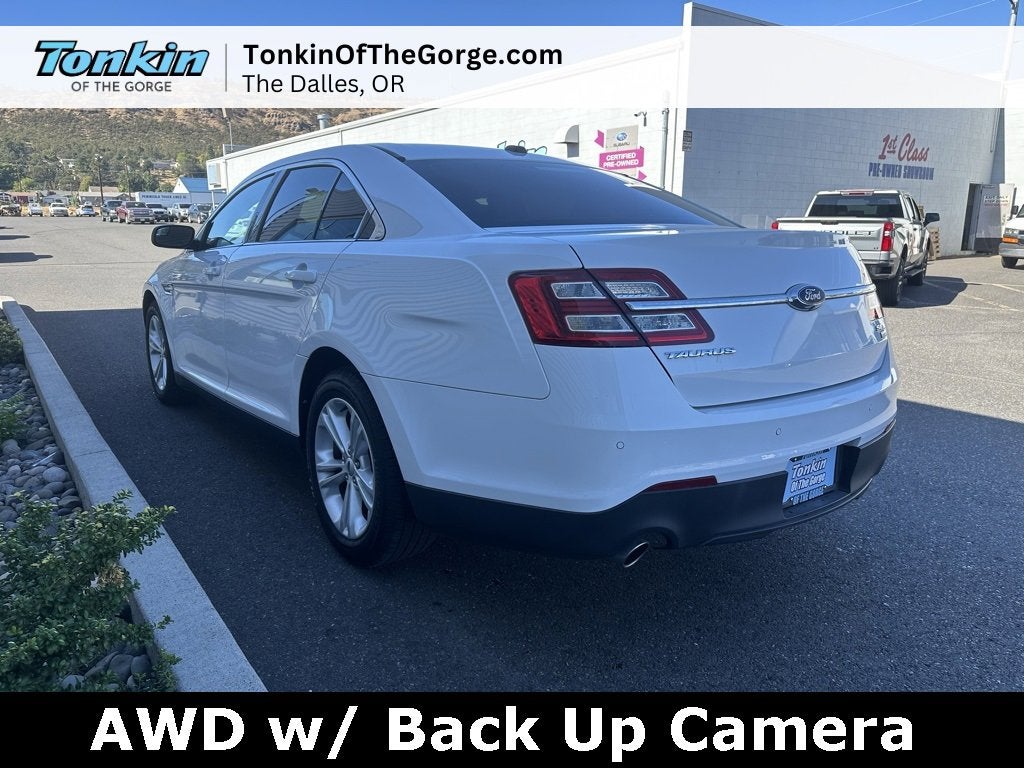 2017 Ford Taurus SEL