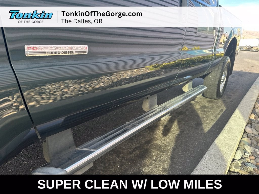 2004 Ford Super Duty F-350 SRW XL