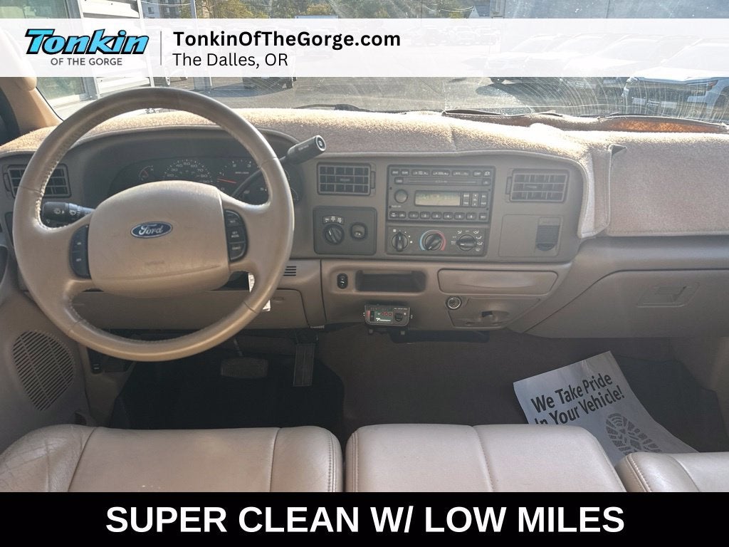 2004 Ford Super Duty F-350 SRW XL
