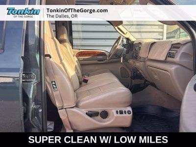 2004 Ford Super Duty F-350 SRW XL