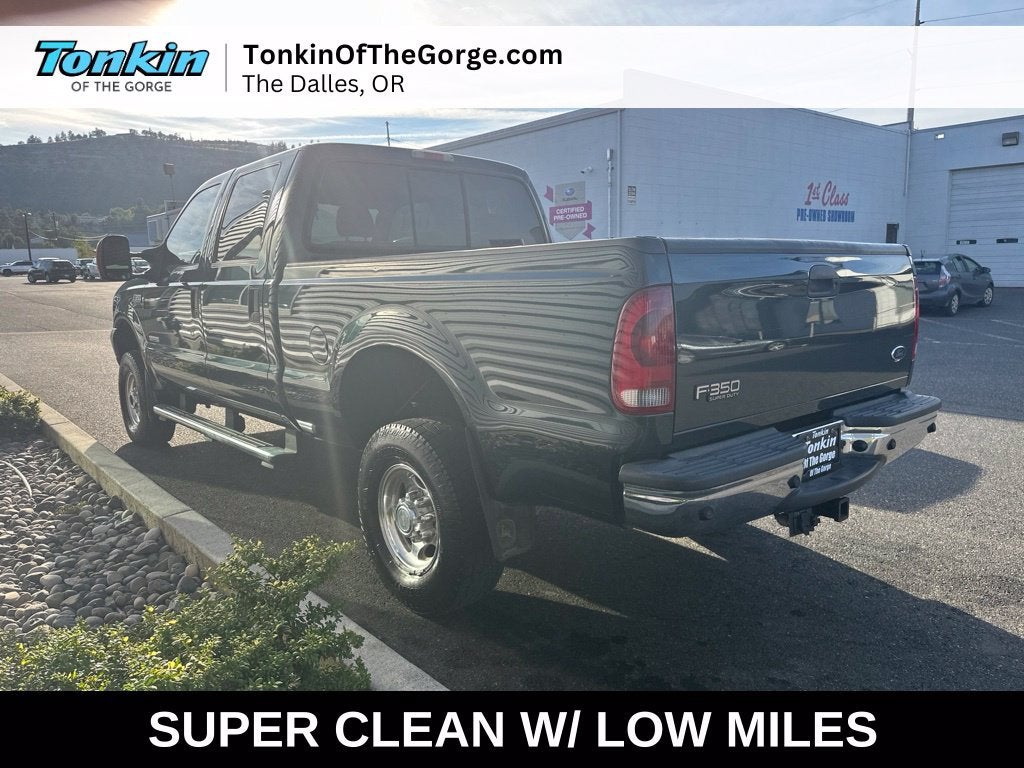 2004 Ford Super Duty F-350 SRW XL