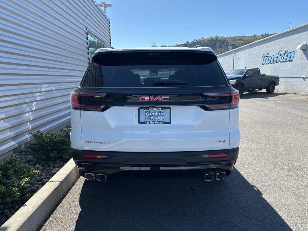 2026 GMC Acadia AT4
