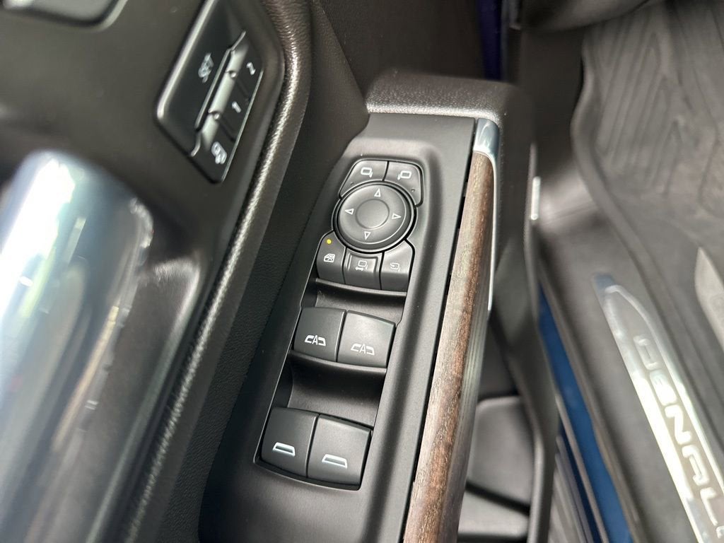 2023 GMC Sierra 3500 HD Denali