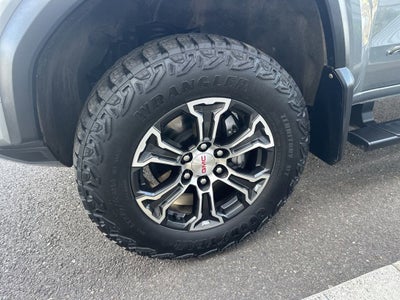 2024 GMC Canyon AT4