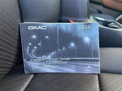 2024 GMC Canyon AT4