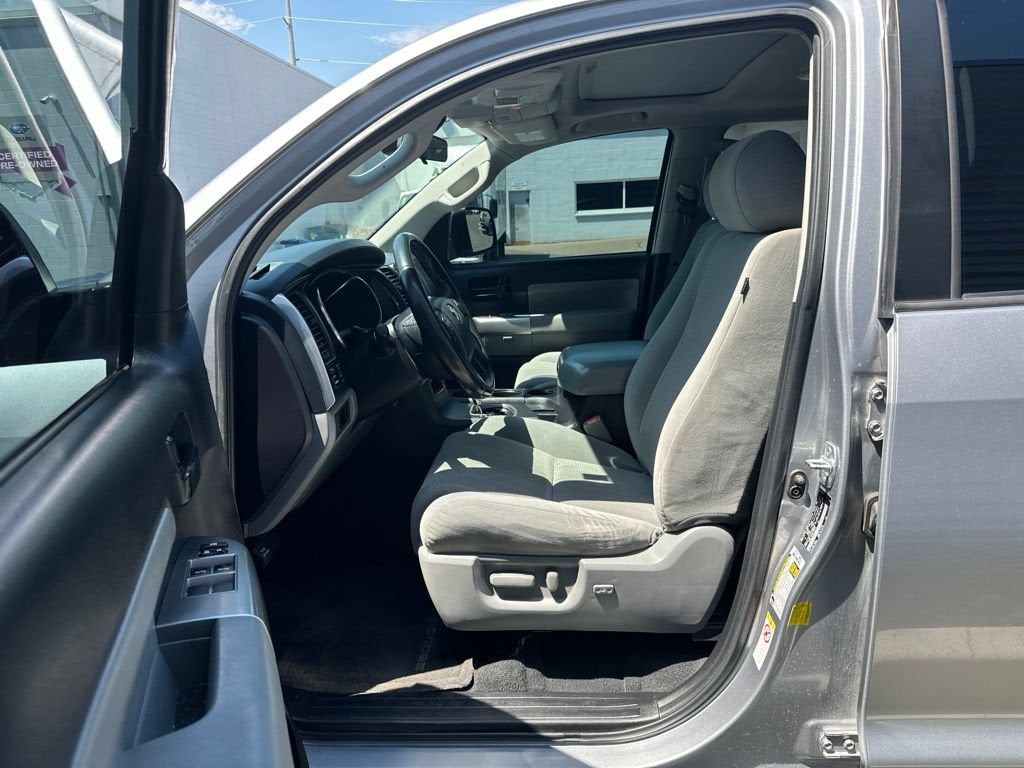 2019 Toyota Sequoia SR5