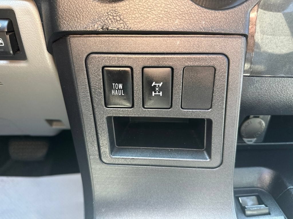 2019 Toyota Sequoia SR5