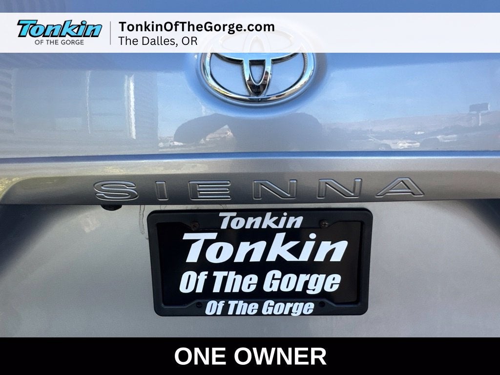 2016 Toyota Sienna LE AAS