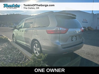 2016 Toyota Sienna LE AAS