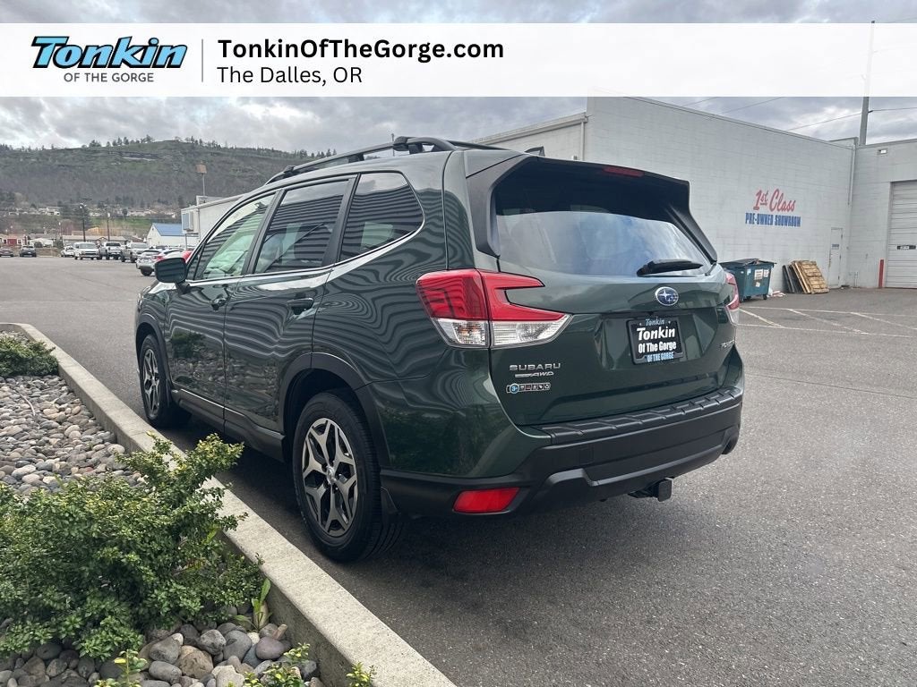 2023 Subaru Forester Premium