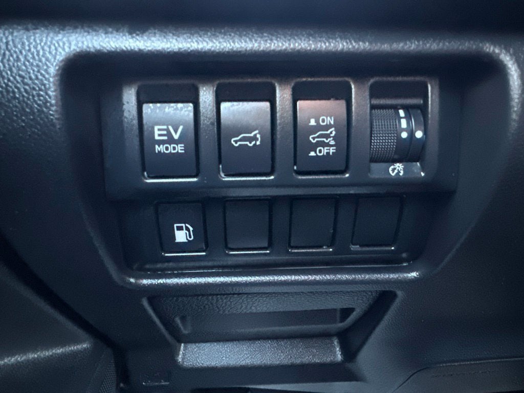 2025 Subaru Forester Limited Hybrid