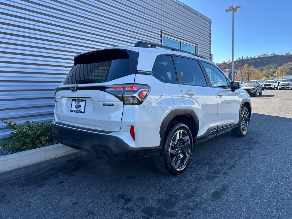 2025 Subaru Forester Limited Hybrid