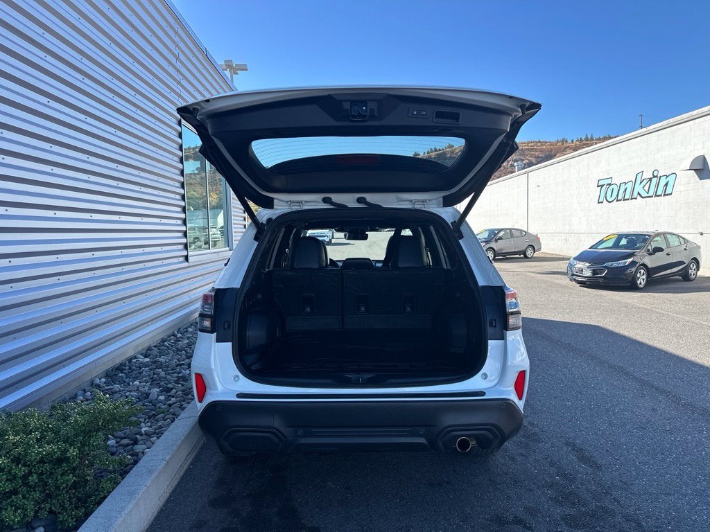 2025 Subaru Forester Limited Hybrid