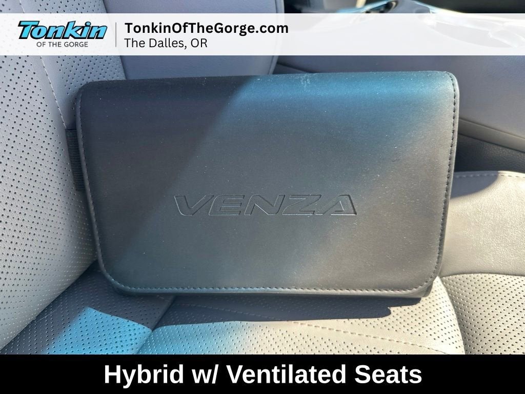2021 Toyota Venza LE