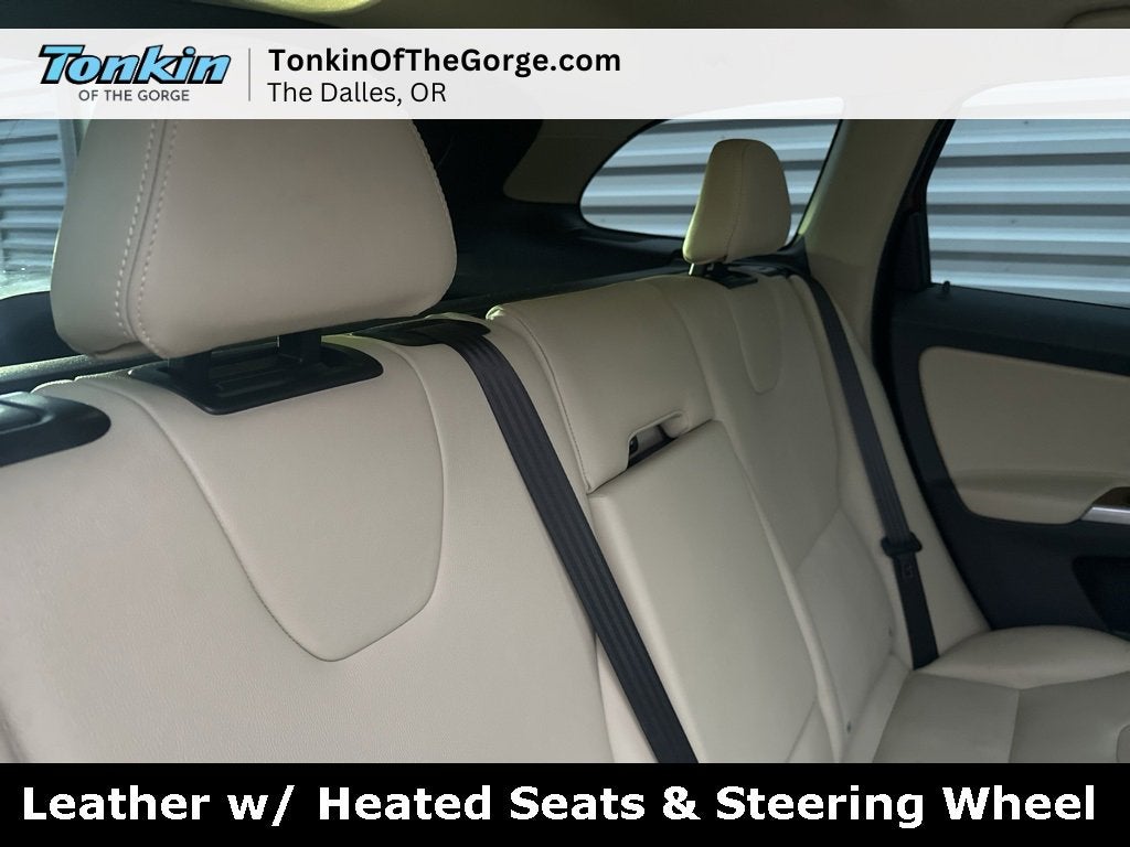 2016 Volvo XC60 T6 Drive-E Platinum